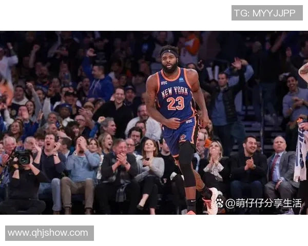 布伦森精准助攻唐斯篮下强势扣篮展现统治力